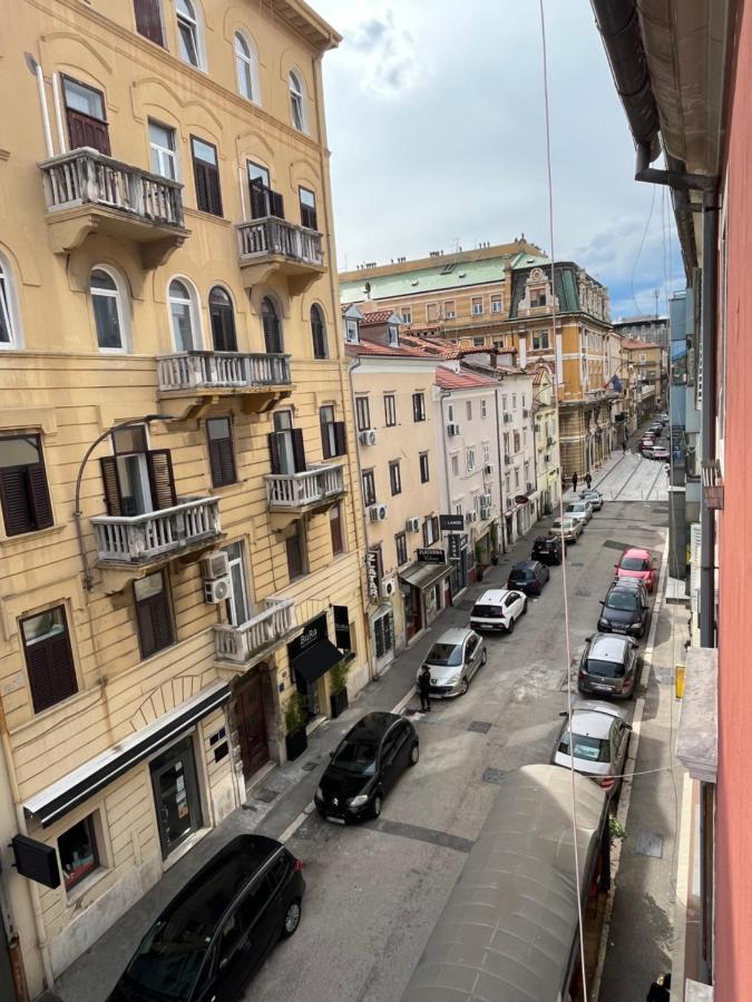 Apartman Lora Apartment Rijeka Exterior photo